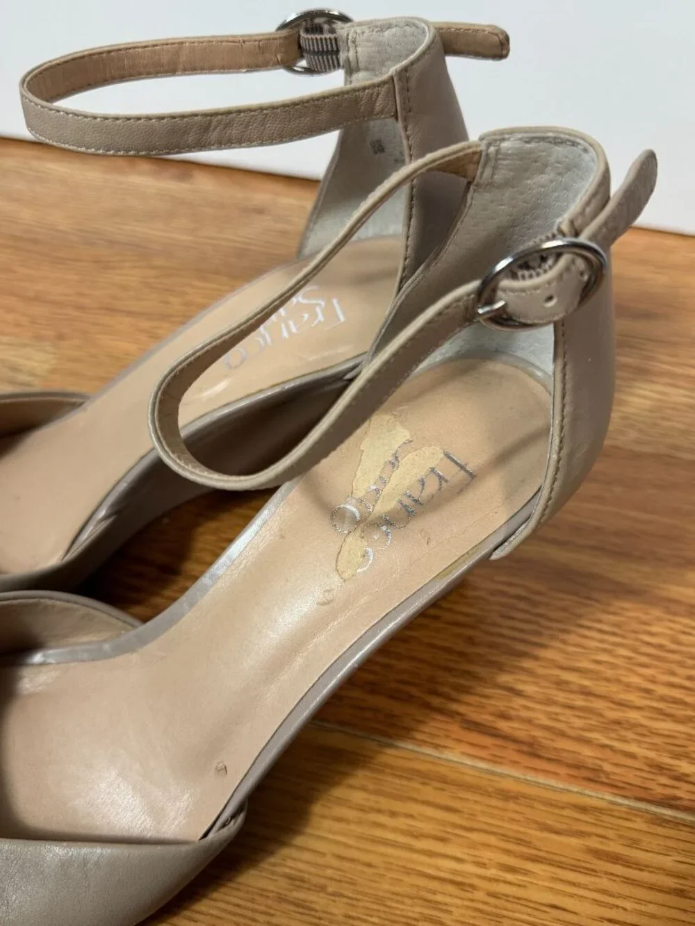 Franco Sarto Fayth Beige Pointed Toe Leather Wedge Heels Size 9